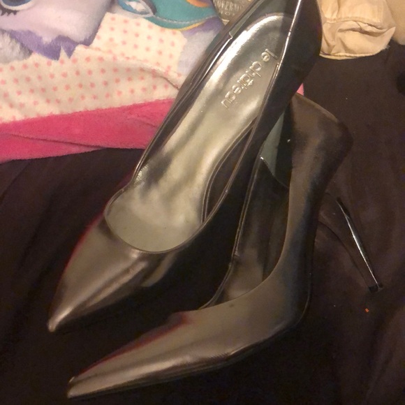 Women’s high heel shoes - Picture 1 of 1